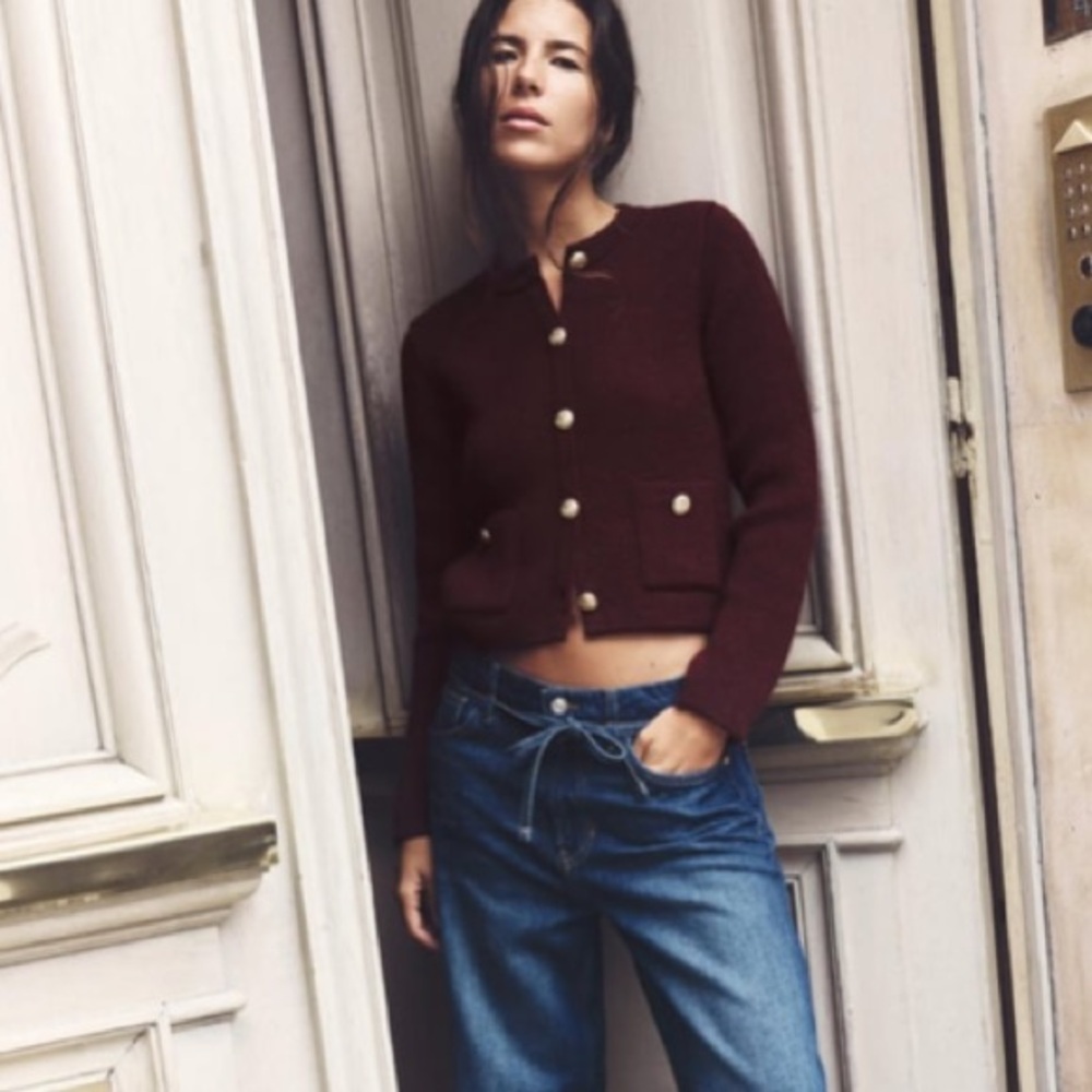 ZARA GOLDEN BUTTON KNIT CARDIGAN
MAROON